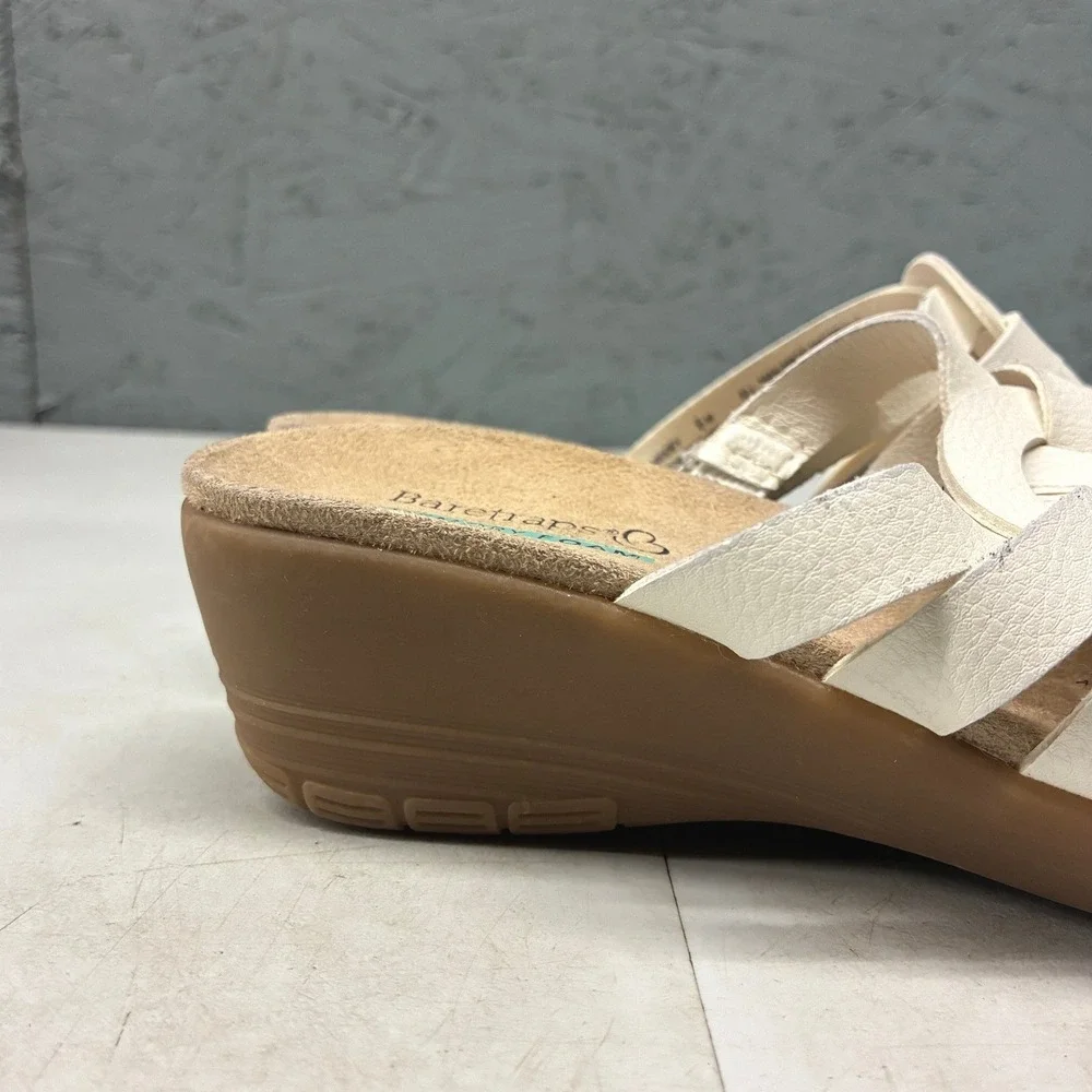 Baretraps Haddey Wedge Slide Sandals Womens 6 Cream White Memory Foam Comfort